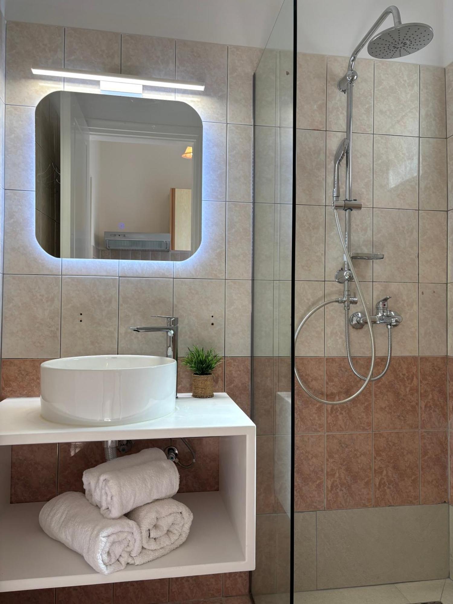 אליקס Garden Studios מראה חיצוני תמונה
